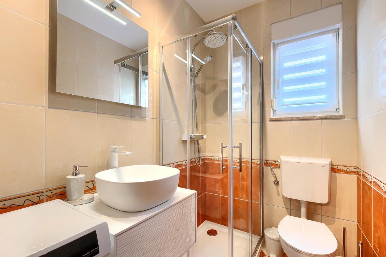 Apartment N&N Rovinj Exterior photo